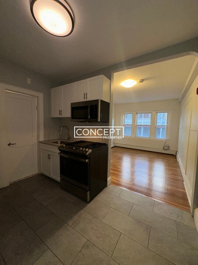 Photo - 229 Lafayette St Unit 10