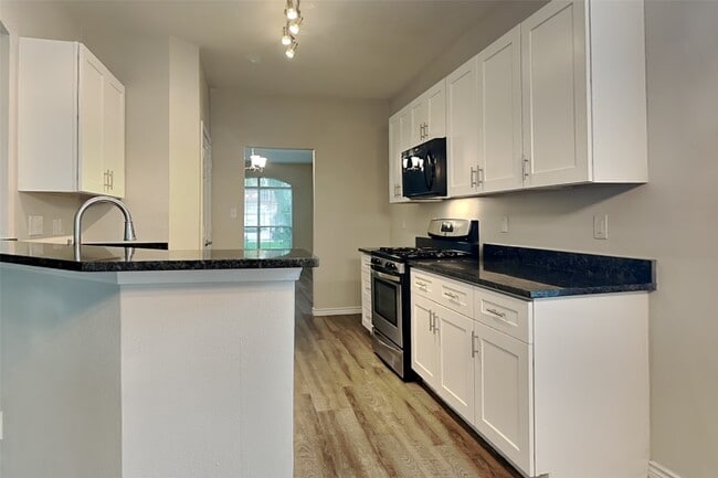 Photo - 10931 S Falls Terrace