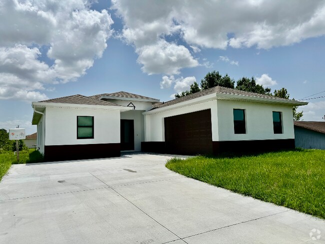 Building Photo - 1313 Floyd Ave S Rental