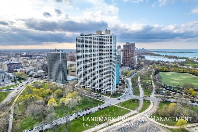 Building Photo - 2800 North Lakeshore Drive-Unit 505 Unit 505