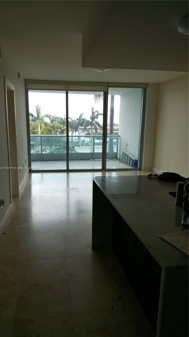 Photo - 900 Biscayne Blvd