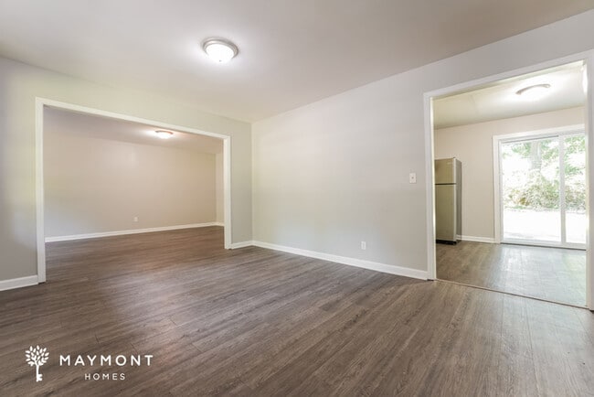 Photo - 4429 Clovewood St