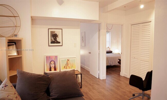 Photo - 68 NW 45th St Unit 2