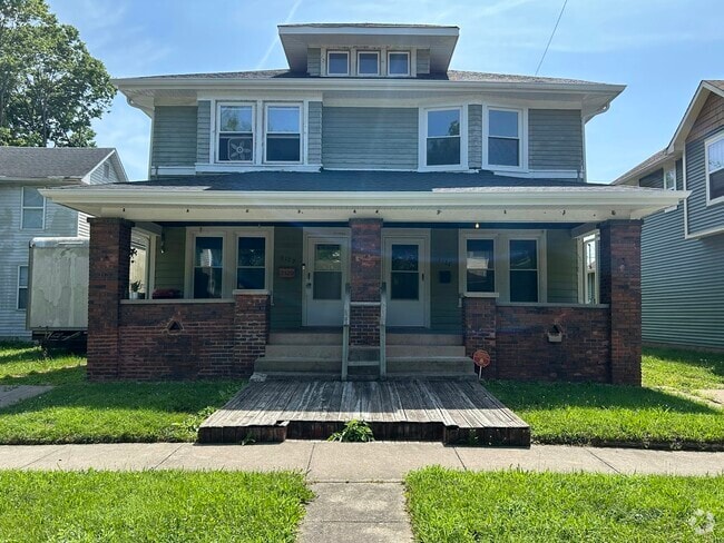Building Photo - 3127 N Kenwood Ave Rental