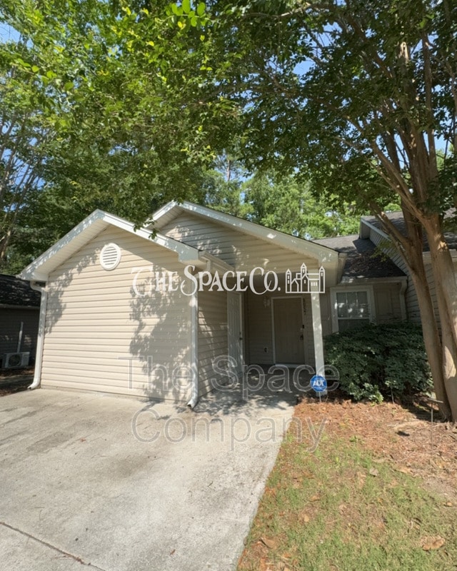 Photo - 8057 Vermont Rd