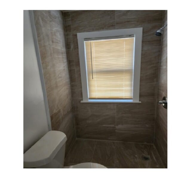 Photo - 19934 Rosemont Ave