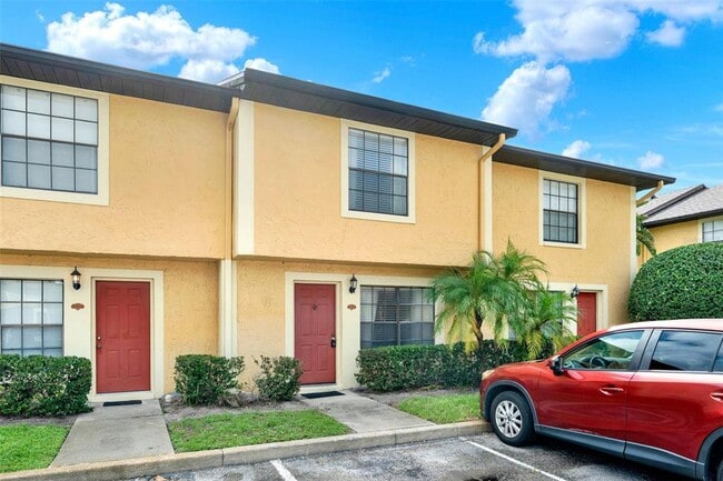 Building Photo - 3267 Forest Oaks Ct Unit 111 Rental