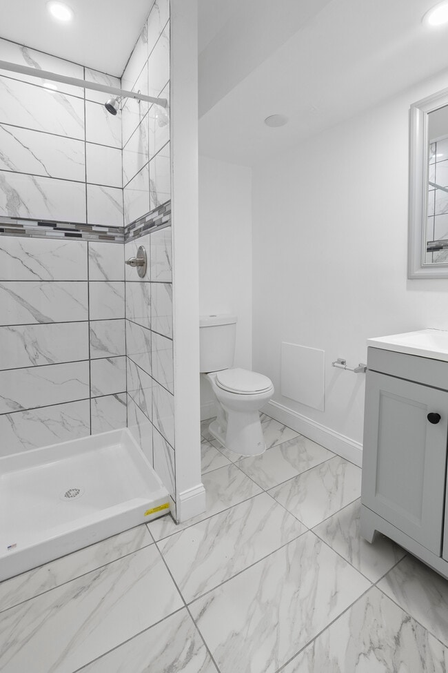 Photo - 2539 Saint Paul St