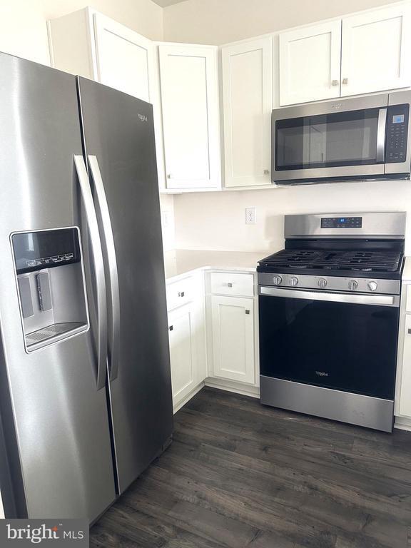 Photo - 121 Mazzeo Dr