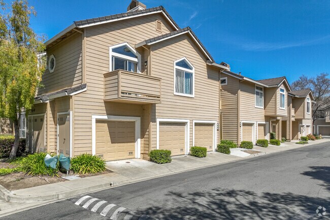 Building Front - Baypointe at Ardenwood