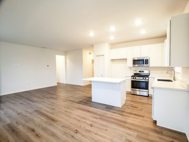 Photo - 14347 Clover Ave