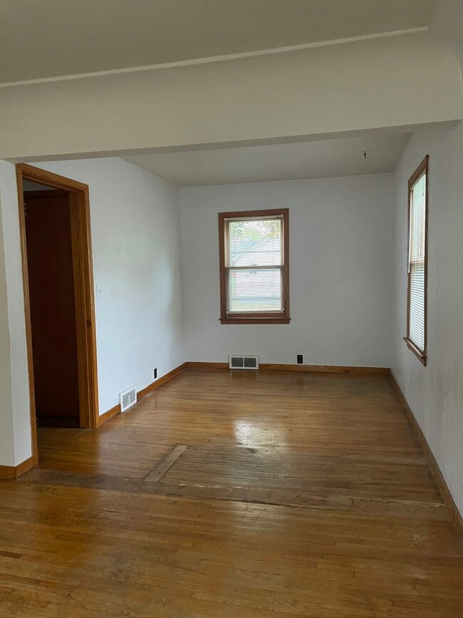 Photo - 516 S 4th St