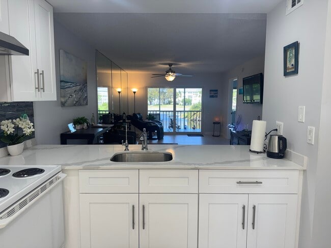 Photo - 4801 Martinique Pl Unit B2