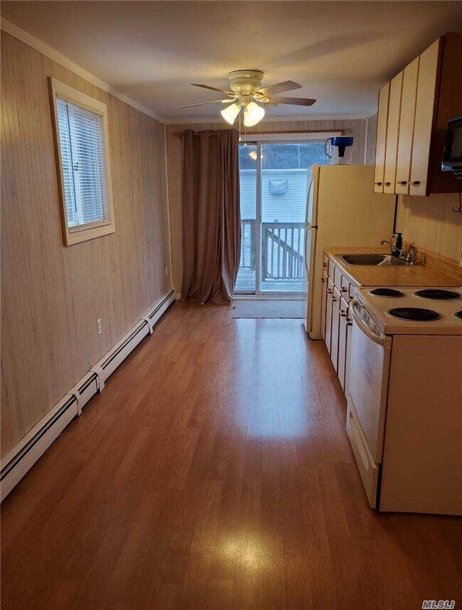 Photo - 20 Fairwood Ln