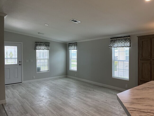 Photo - 34611 Ballyhoo Dr