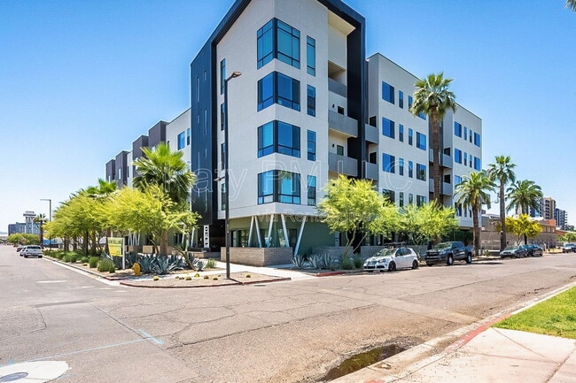 Building Photo - 1130 N 2nd St Unit Apartment 205