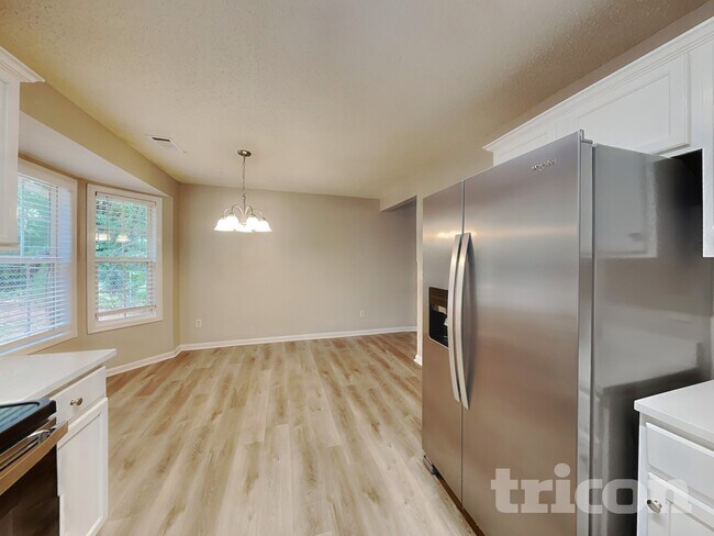 Photo - 82 Pinnacle Point Way