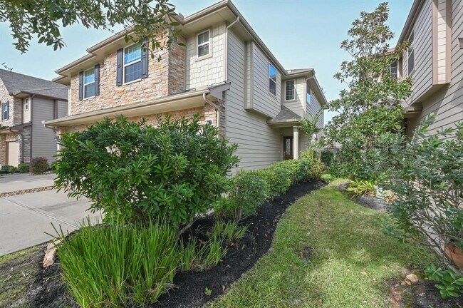 Photo - 6431 Calgary Woods Ln