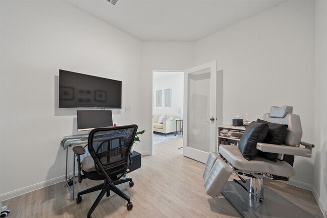 Photo - 26196 Brahman Dr