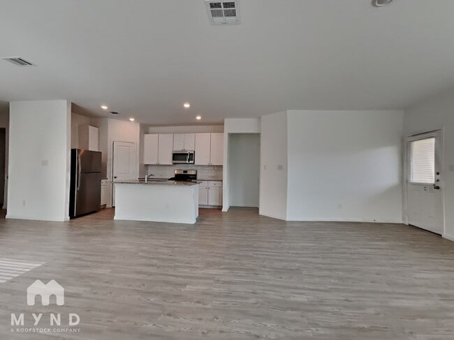 Photo - 5908 Geronimo Wy