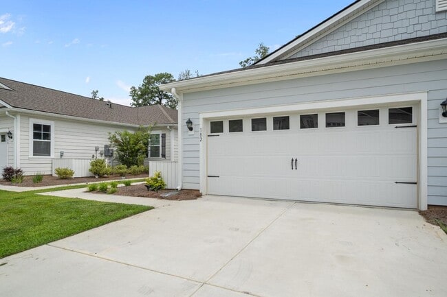 Photo - 182 Holloway Hl