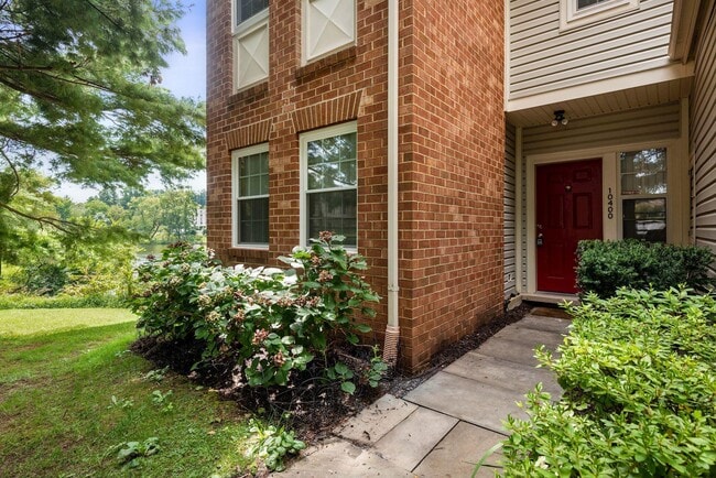 Building Photo - 10400 Parthenon Ct Rental