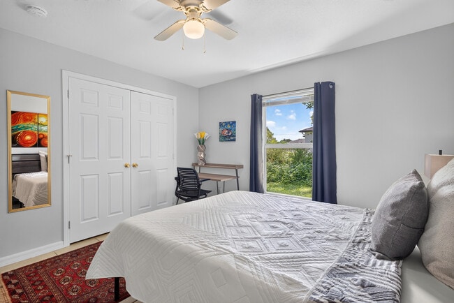 Photo - 217 Ichabod Ave