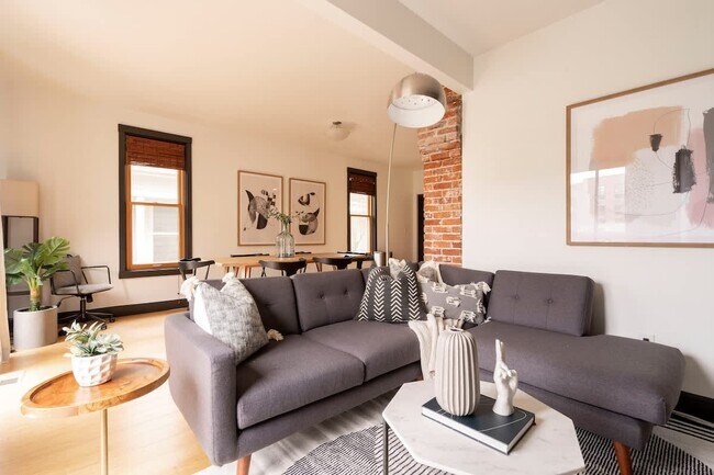 Photo - 2319 NW Raleigh St Unidad 2319