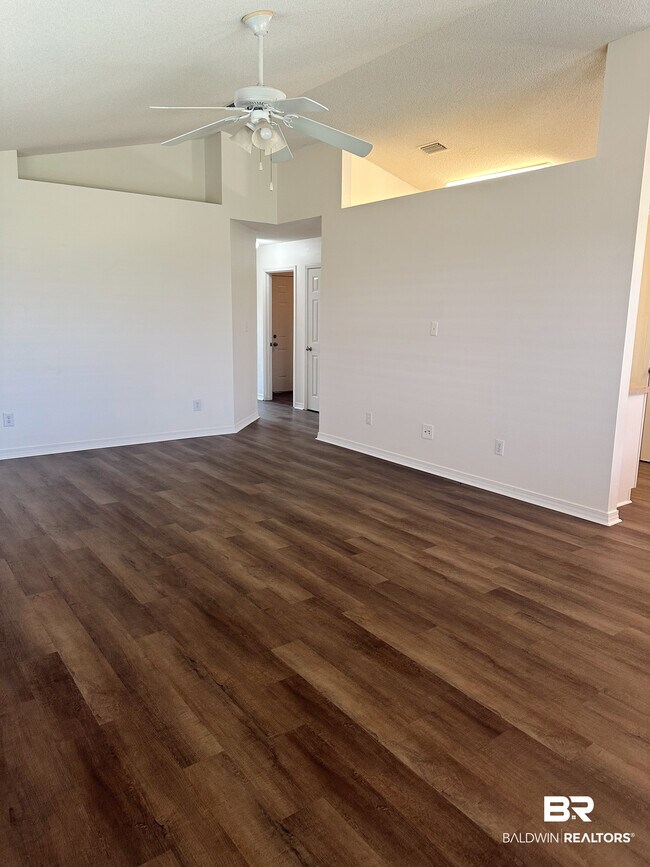 2700 Hampton Park Cir