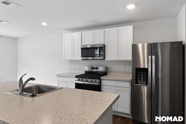Photo - 92 Currant Cir