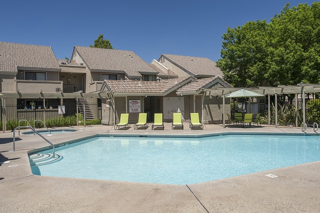Photo - Zinfandel Village Apartments