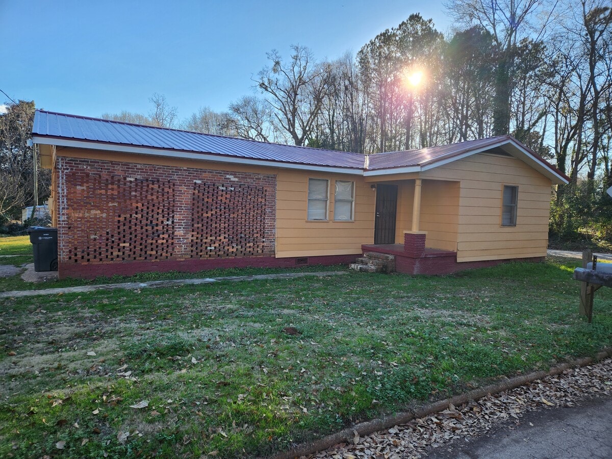 Photo - 610 Chattahoochee St