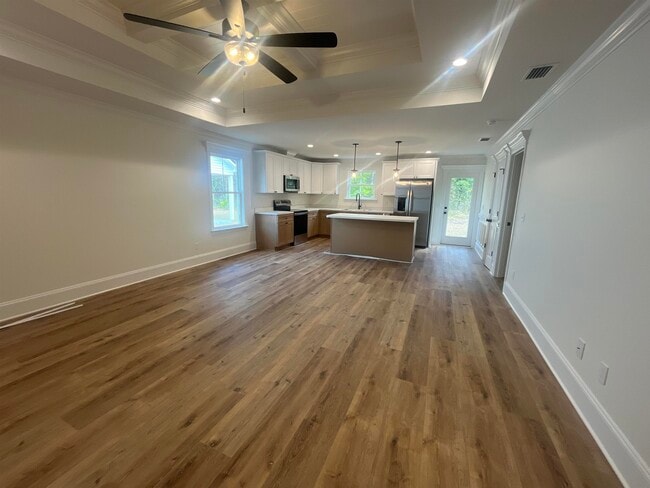 Photo - 31 Klickitat Dr