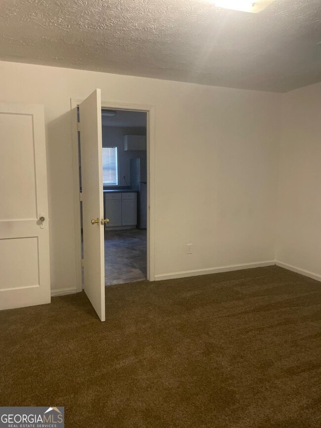 Photo - 2294 Bouldercrest Rd