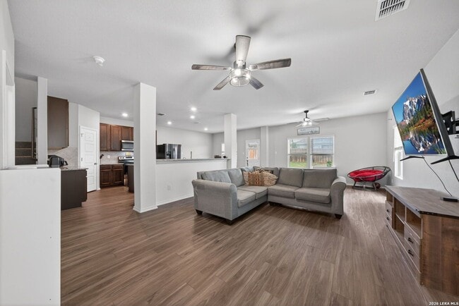 Photo - 4 Bedroom/2.5 Bath Summerhill Subdivision