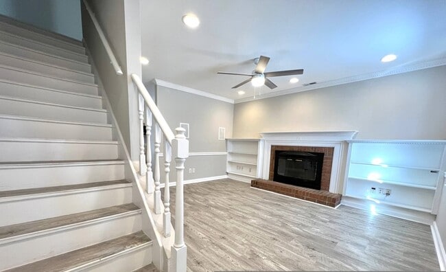 Photo - 14 Crescent Ln