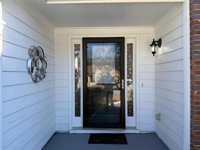 Photo - 2029 Manor Oak Ln NE