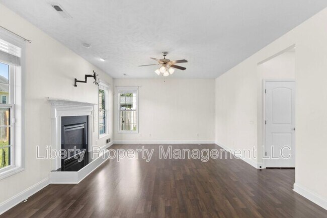 Photo - 146 Trenton Pl