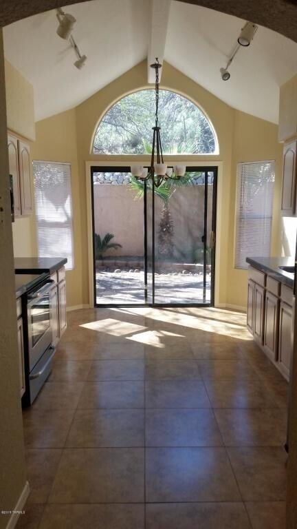 Photo - Bright & Peaceful Living in Oro Valley’s Gated Stoney Canyon