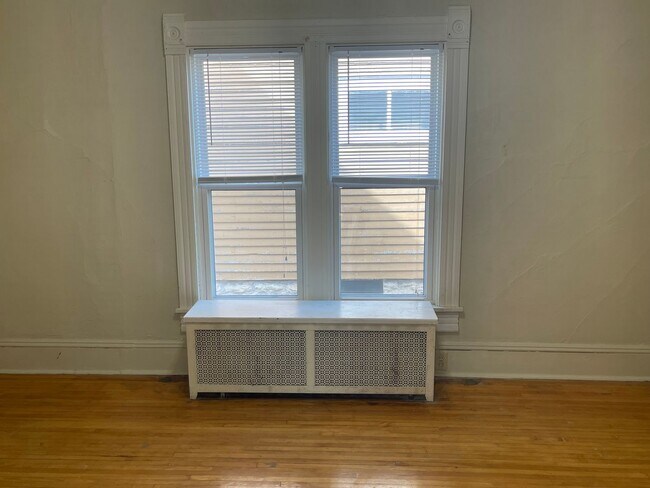 Photo - 734 Wright St Unit 734 Wright lower