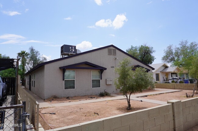 Building Photo - 1421 E Fillmore St Unit 4 Rental