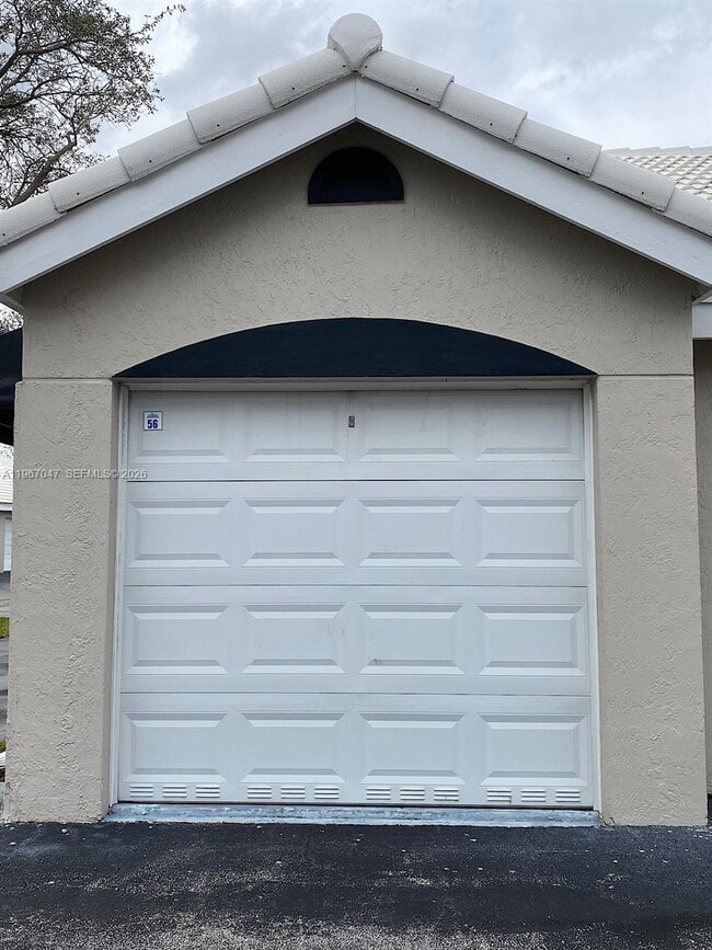 Photo - 2841 N Oakland Forest Dr Unidad 110