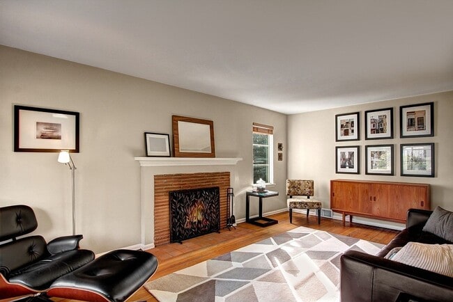 Photo - CLICK "REQUEST A TOUR" NOW!