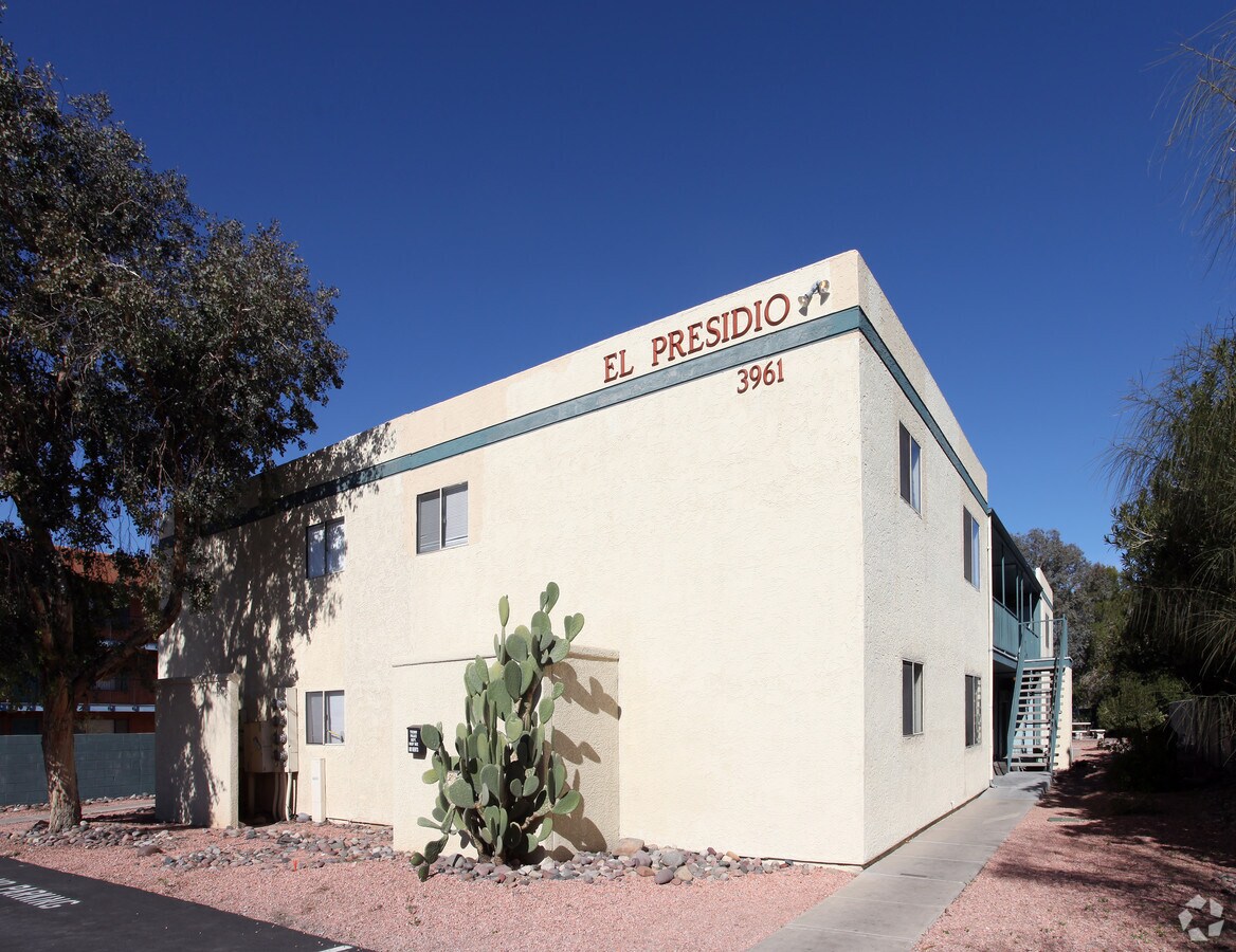 Photo - El Presidio Apartments