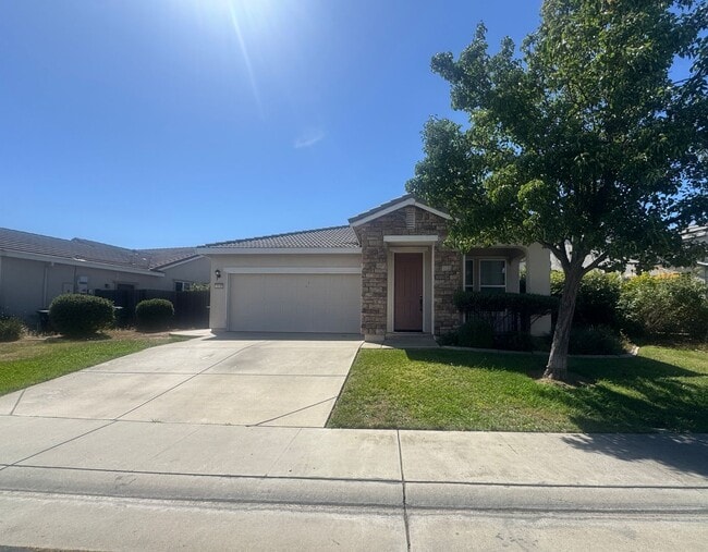 Building Photo - Charming 3 Bedroom, 2 Bathroom Home Elk Grove