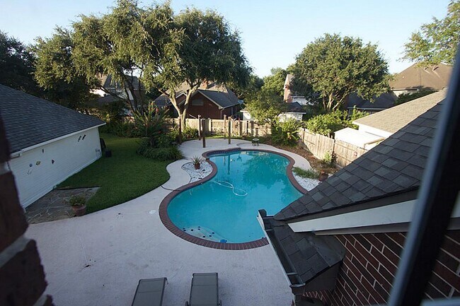 Photo - 1615 Greenleaf Oaks Dr