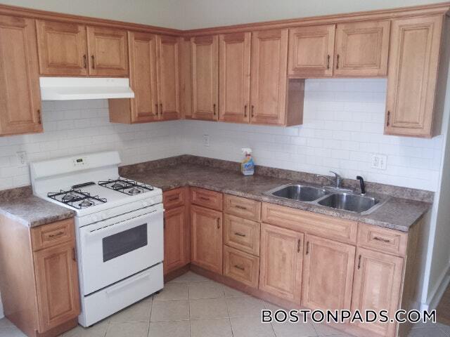 27 Fessenden St Unit 3