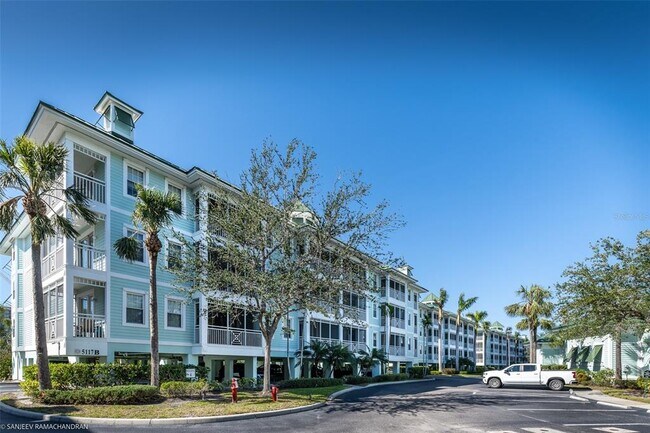 5125 Melbourne St Unit E201