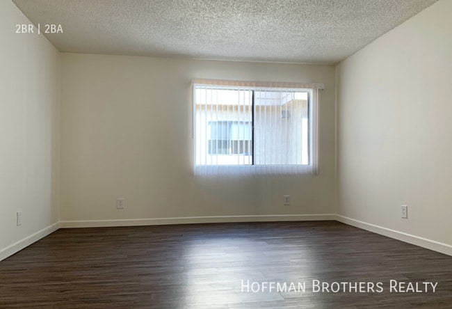 Photo - 1012 E Acacia Ave Unidad 105