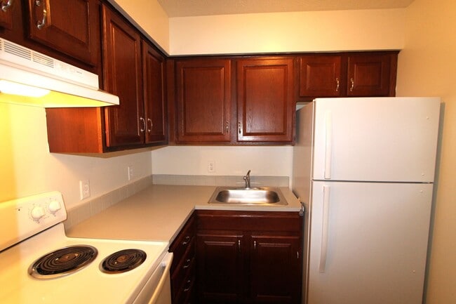 Photo - Willow Wood Apartments